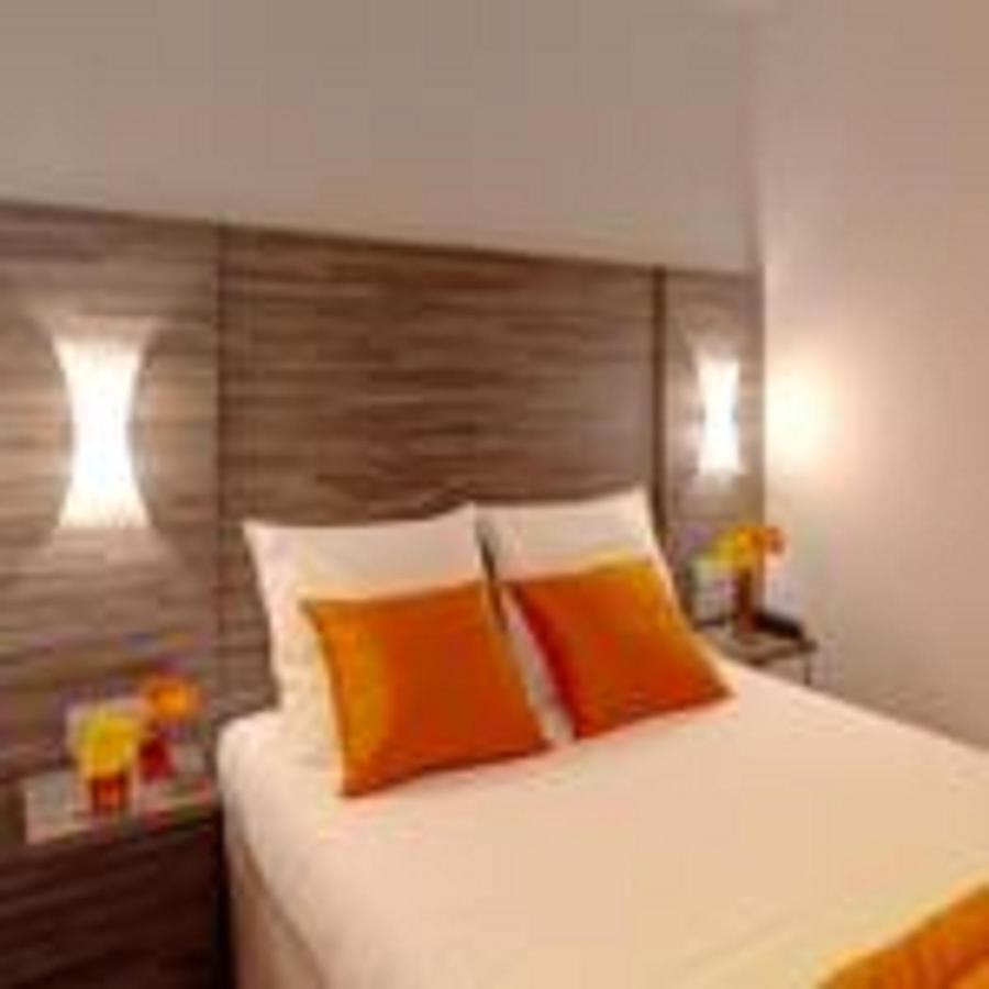 Отель Ibis Styles Rennes Centre Gare Nord Экстерьер фото