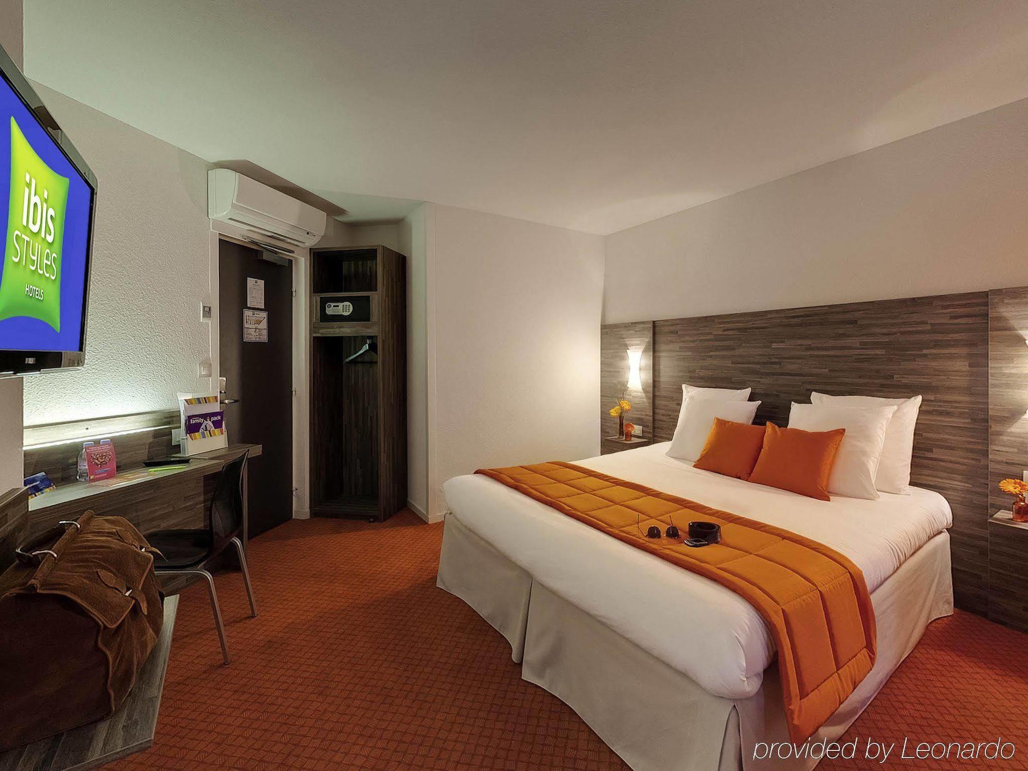 Отель Ibis Styles Rennes Centre Gare Nord Экстерьер фото